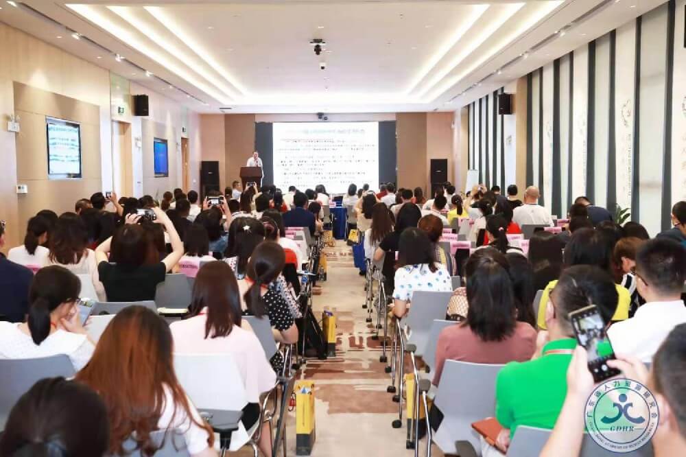 东宝软件斩获人力资源服务机构TOP15、人力资源服务项目创新奖两项大奖