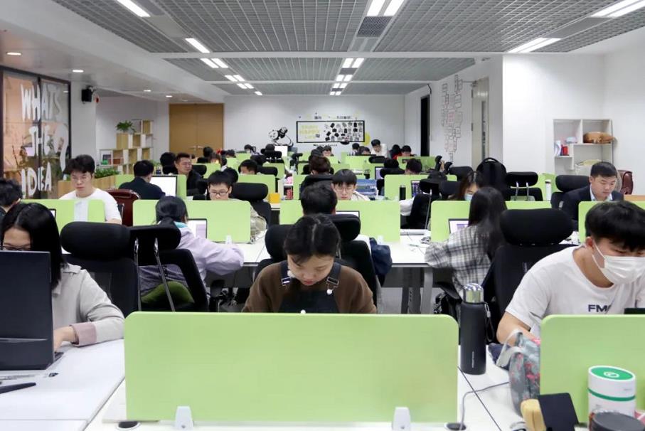 东宝软件技术实施人员